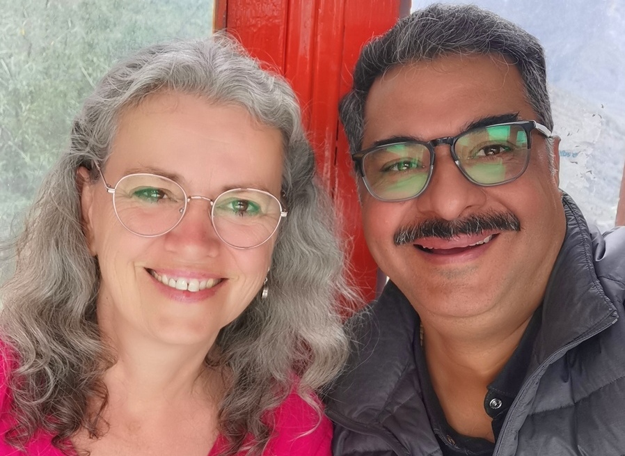 Daniela und Amar auf einer gemeinsamen spirituellen Reise als Reiseleiter in Indien